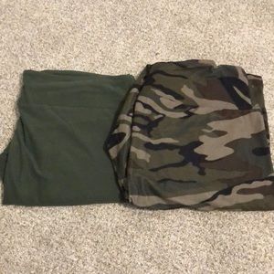 Set of 2 TC Lularoe Leggings